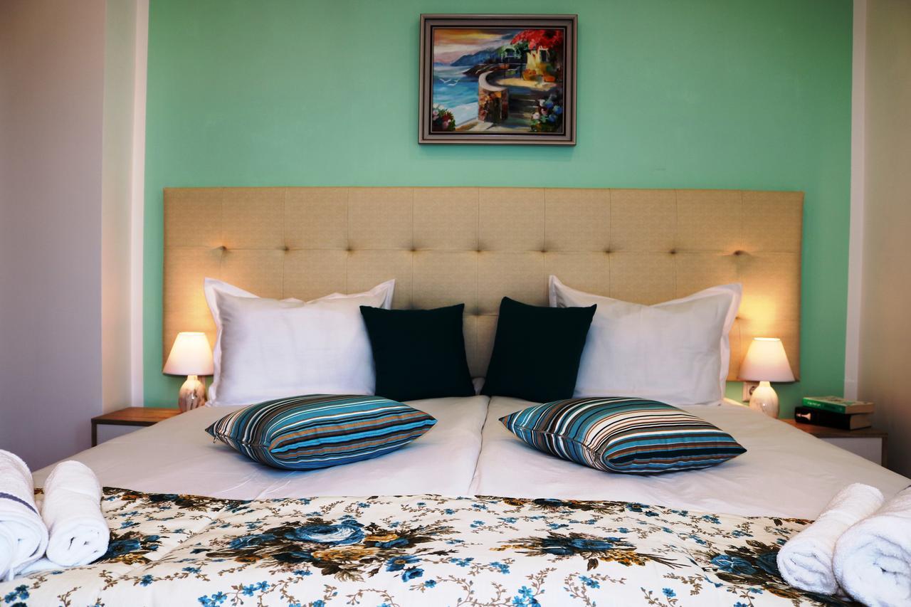 Sea Port Celebrity Apartment - Lets4Holiday 바르나 외부 사진